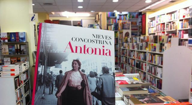 Antonia, de Nieves Concostrina